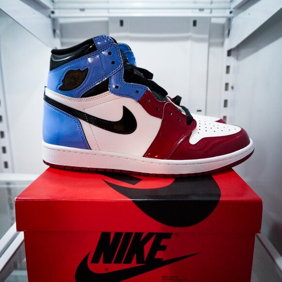 AJ1 RETRO HIGH OG FEARLESS WHITE/BLACK-UNIVERSITY BLUE CK5666 100 Size 10 main image 4